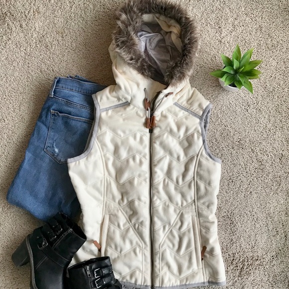 calla vest
